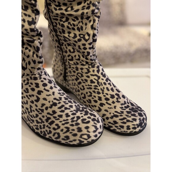 NEW Adina Women's Snow Leopard Tall Boots Sz 9 Wide Calf Animal Print Wild Fun - Picture 6 of 10
